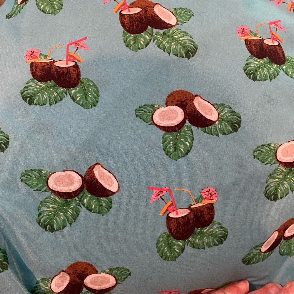 Crown & Ivy swim trucks with coconut print. Elastic waist w/ draw string EUC XXL - Picture 3 of 4
